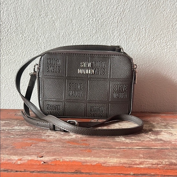 Steve Madden Handbags - Steve Madden Cross-Body Purse Bag Brown